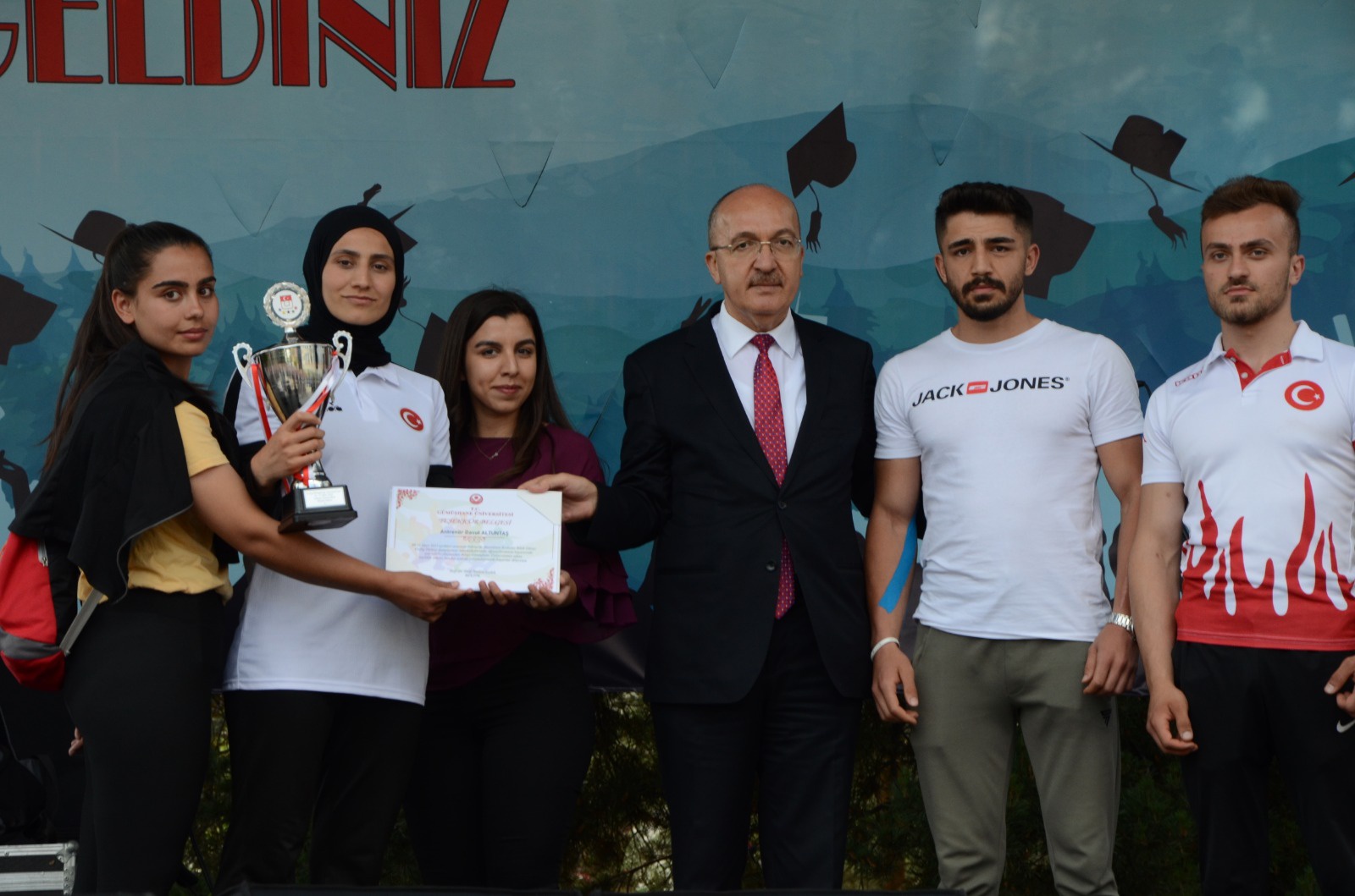 Öğrenciler KOLPA ile coştu 32