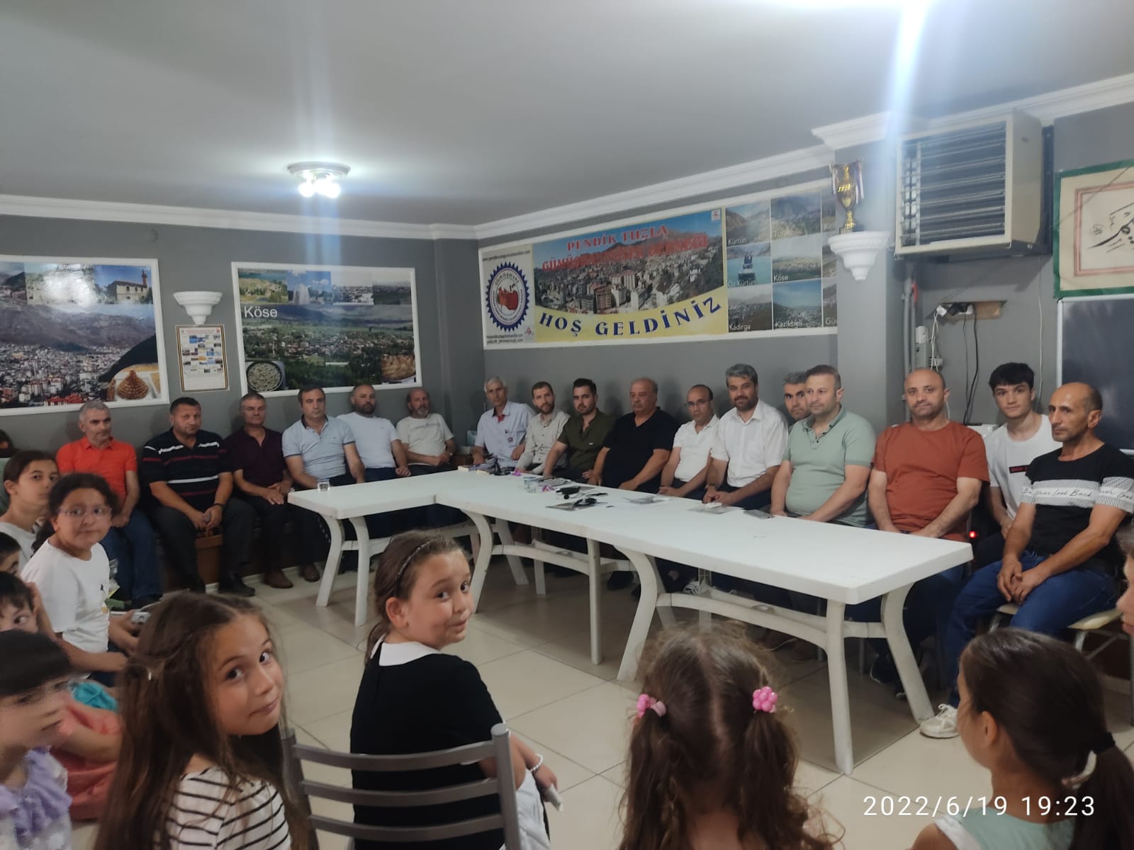 Pendik-Tuzla’da “Karneni getir, hediyeni götür” programı 3