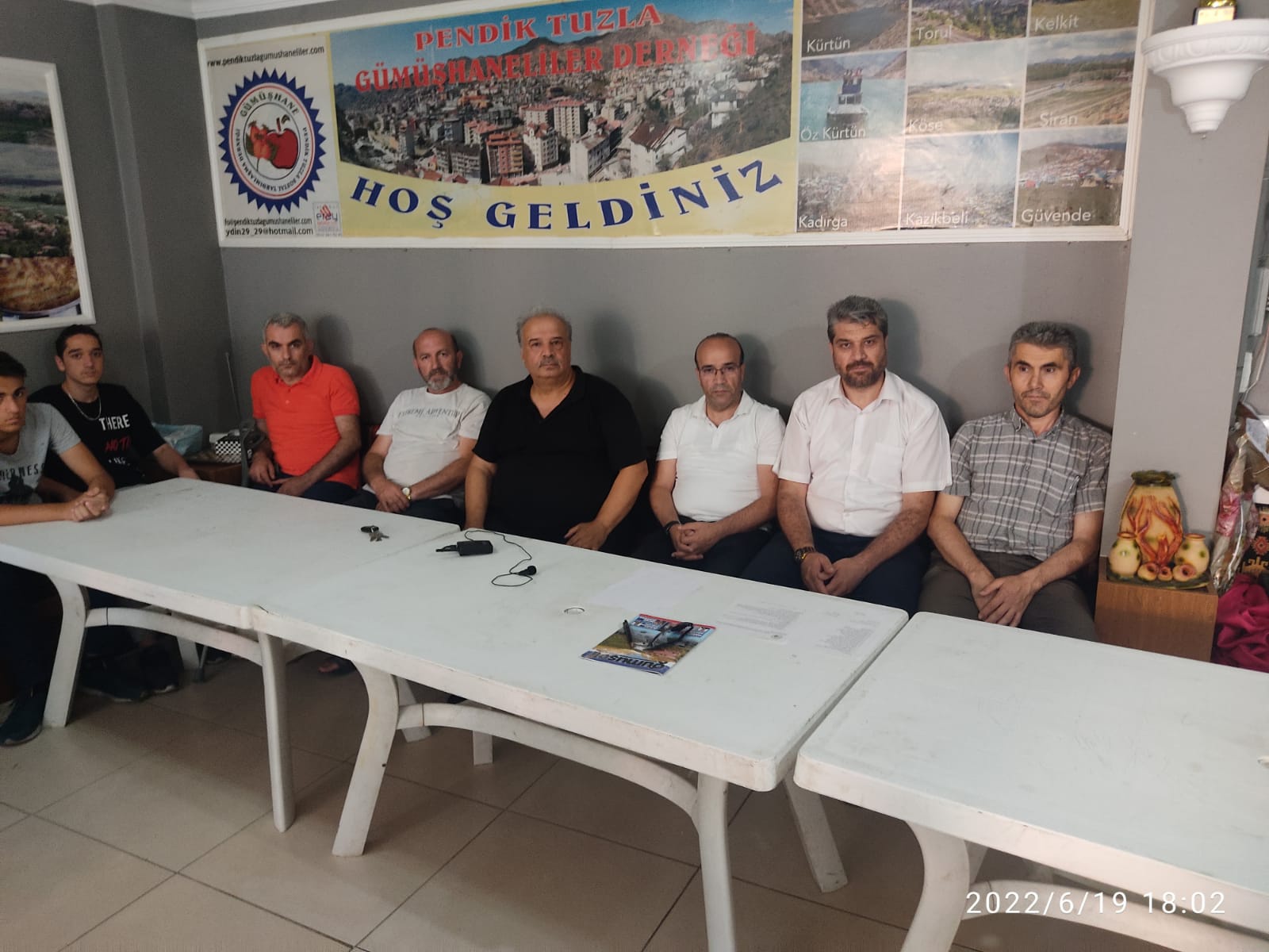 Pendik-Tuzla’da “Karneni getir, hediyeni götür” programı 8