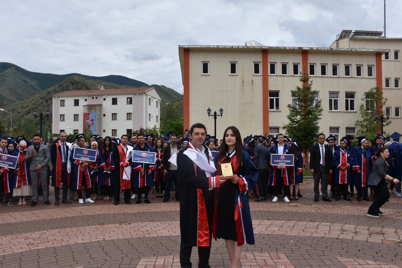 Gümüşhane MYO’da mezuniyet coşkusu 3