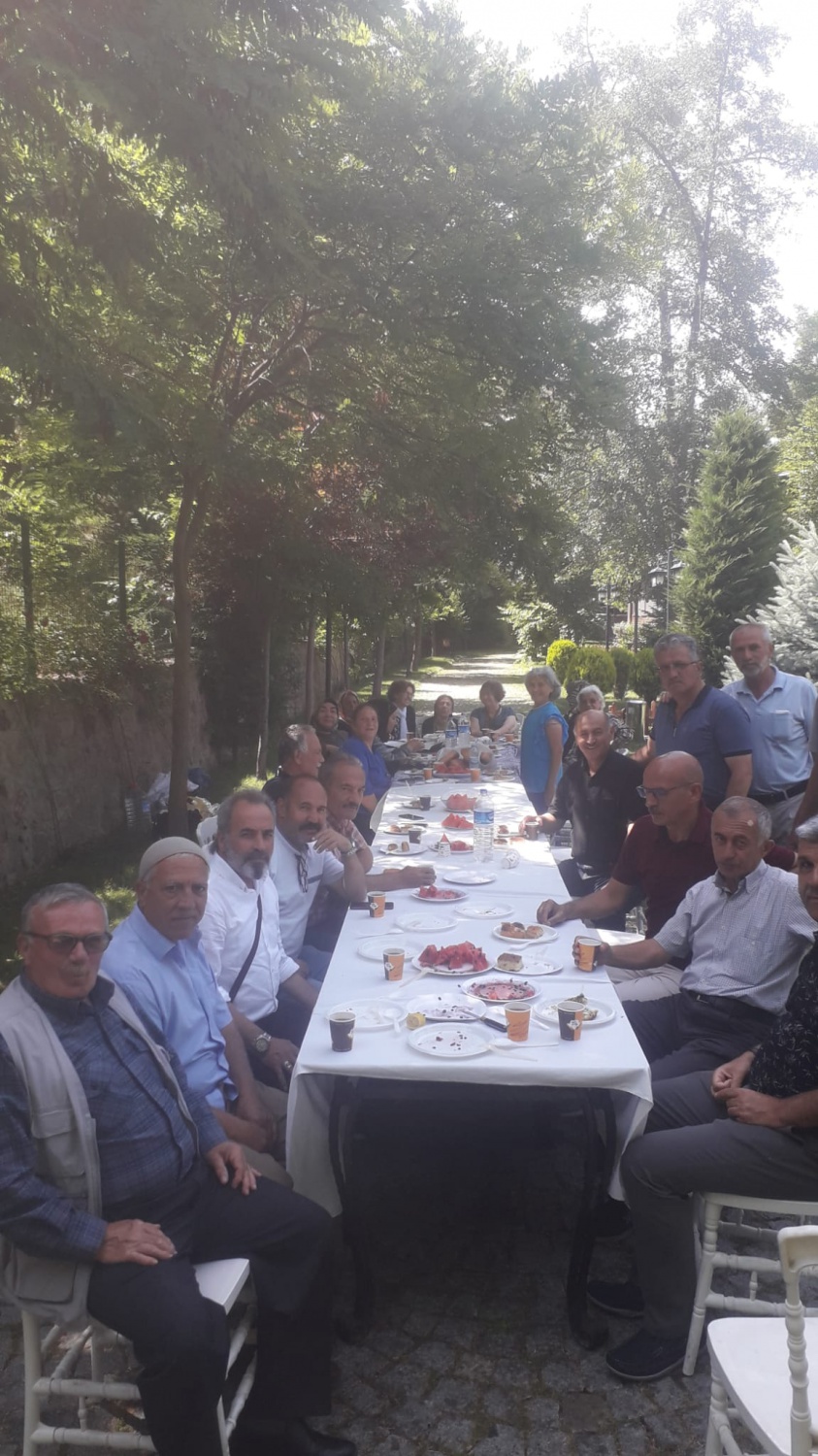 40 yıllık dostlar bir araya geldi 1