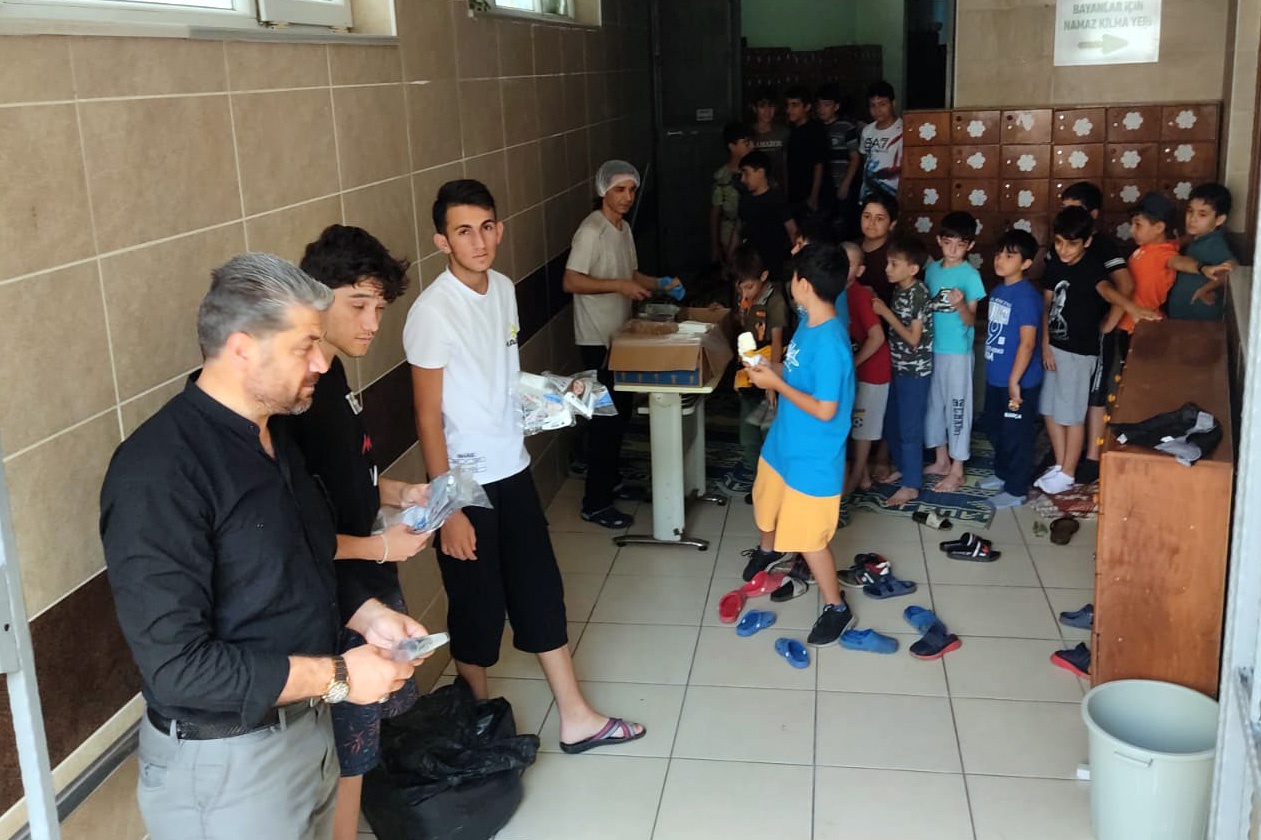 Pendik Tuzla Gümüşhaneliler Derneği Kur'an talebelerini unutmadı 5