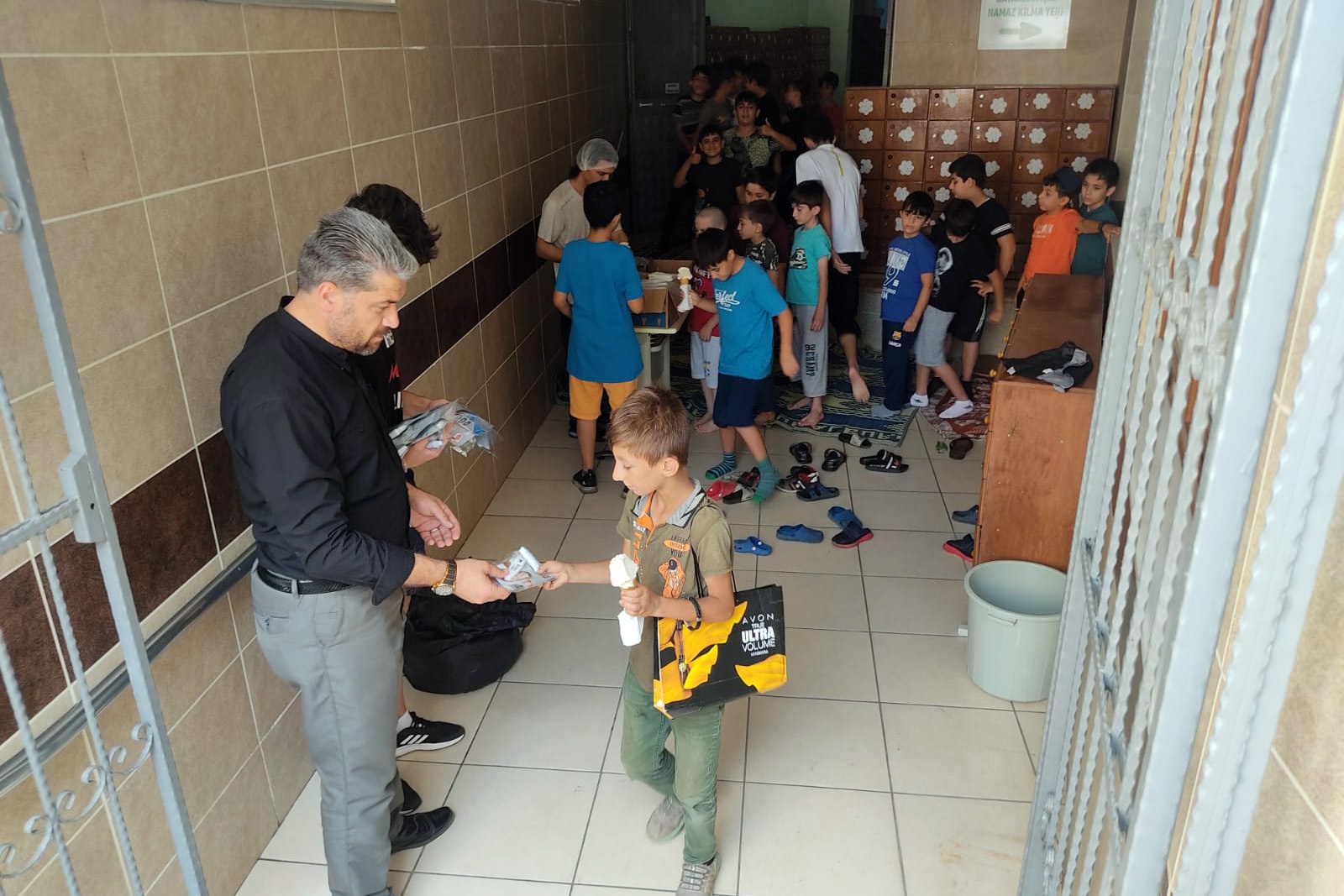 Pendik Tuzla Gümüşhaneliler Derneği Kur'an talebelerini unutmadı 3