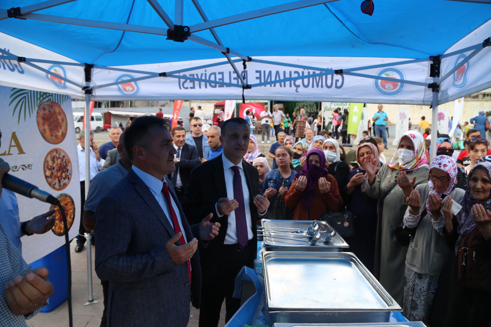 Gümüşhane’de 2 bin kişilik Aşure dağıtıldı 8