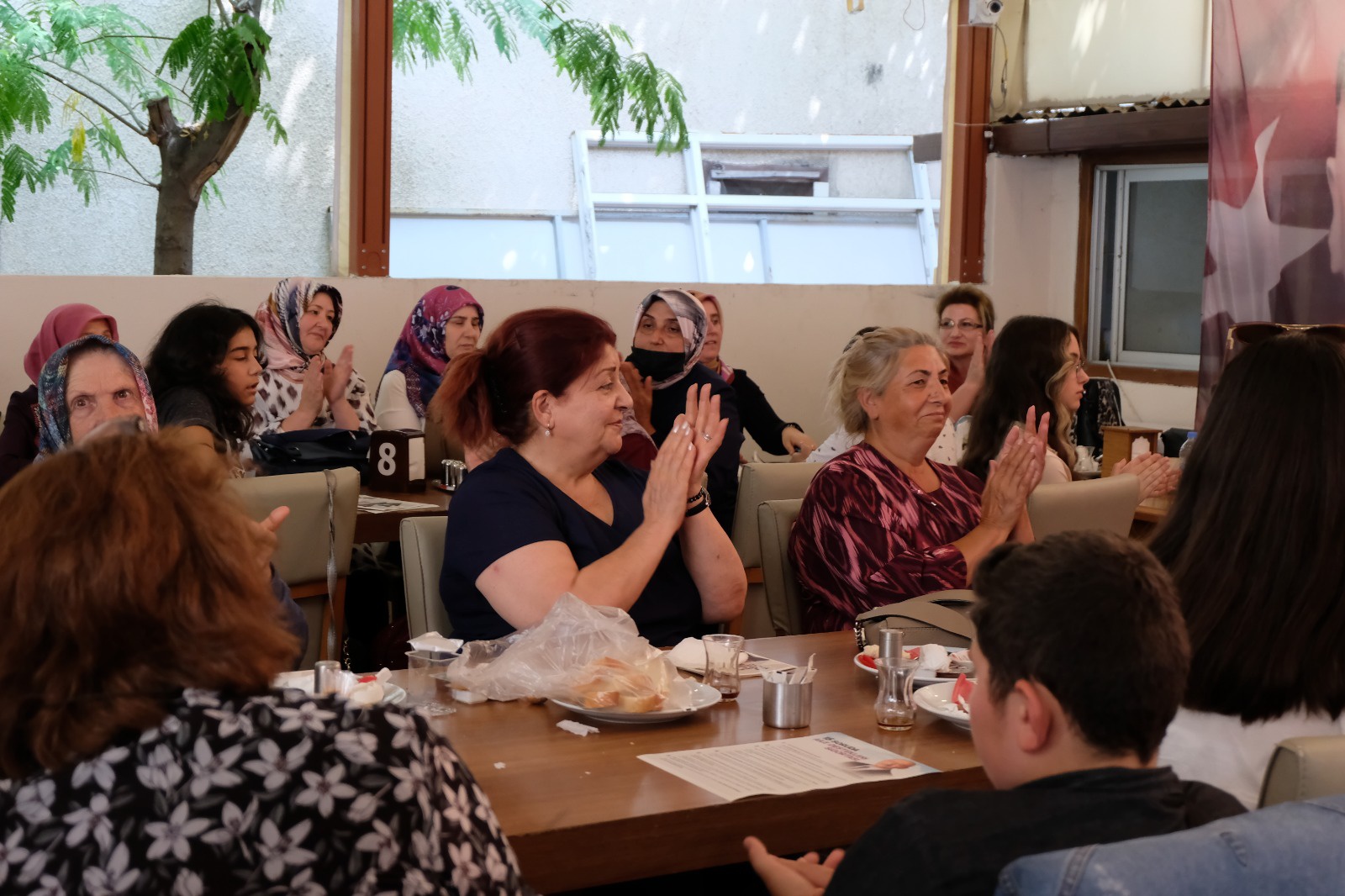 CHP Kadın Kolları Genel Başkanı Nazlıaka Gümüşhane’de 12