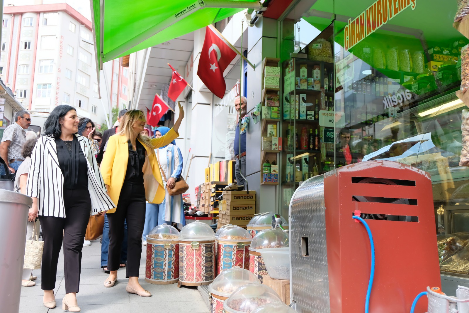 CHP Kadın Kolları Genel Başkanı Nazlıaka Gümüşhane’de 5