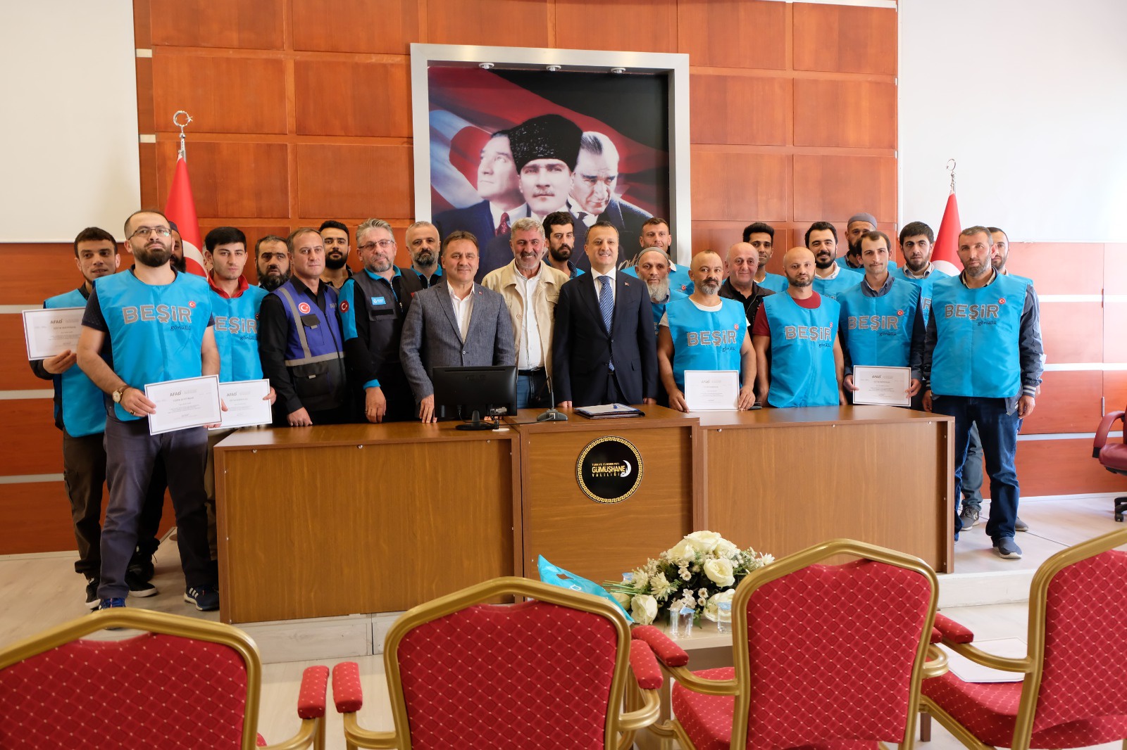 AFAD’ın Hafif Arama Kurtarma eğitimini bitiren kursiyerlere sertifikaları verildi 5