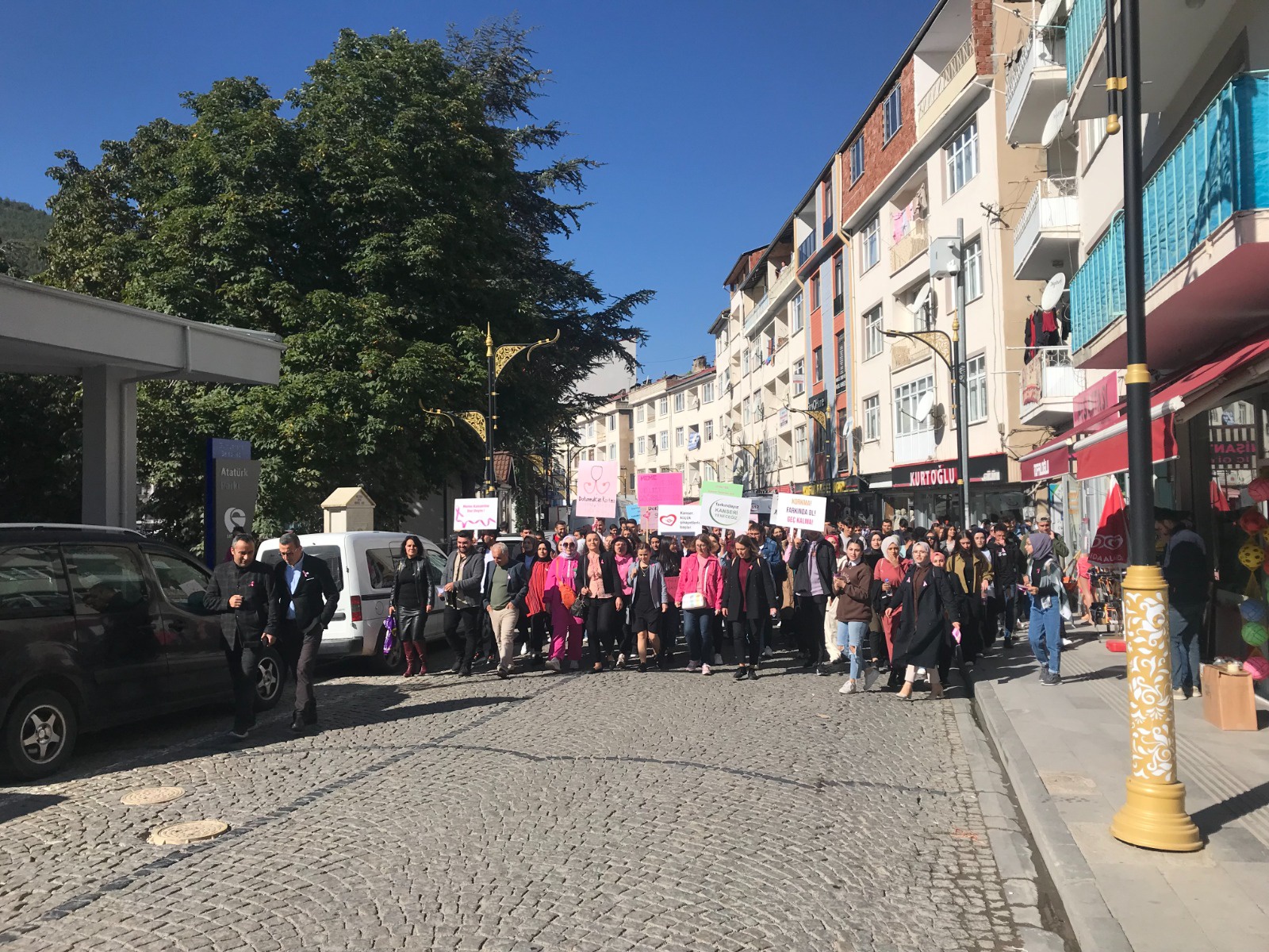 Gümüşhane’de Meme Kanserine farkındalık oluşturmak için yürüdüler 6