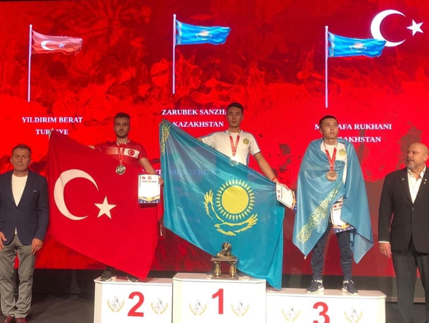 Bilekçilerimiz dünyanın bileğini bükmeye devam ediyor 10