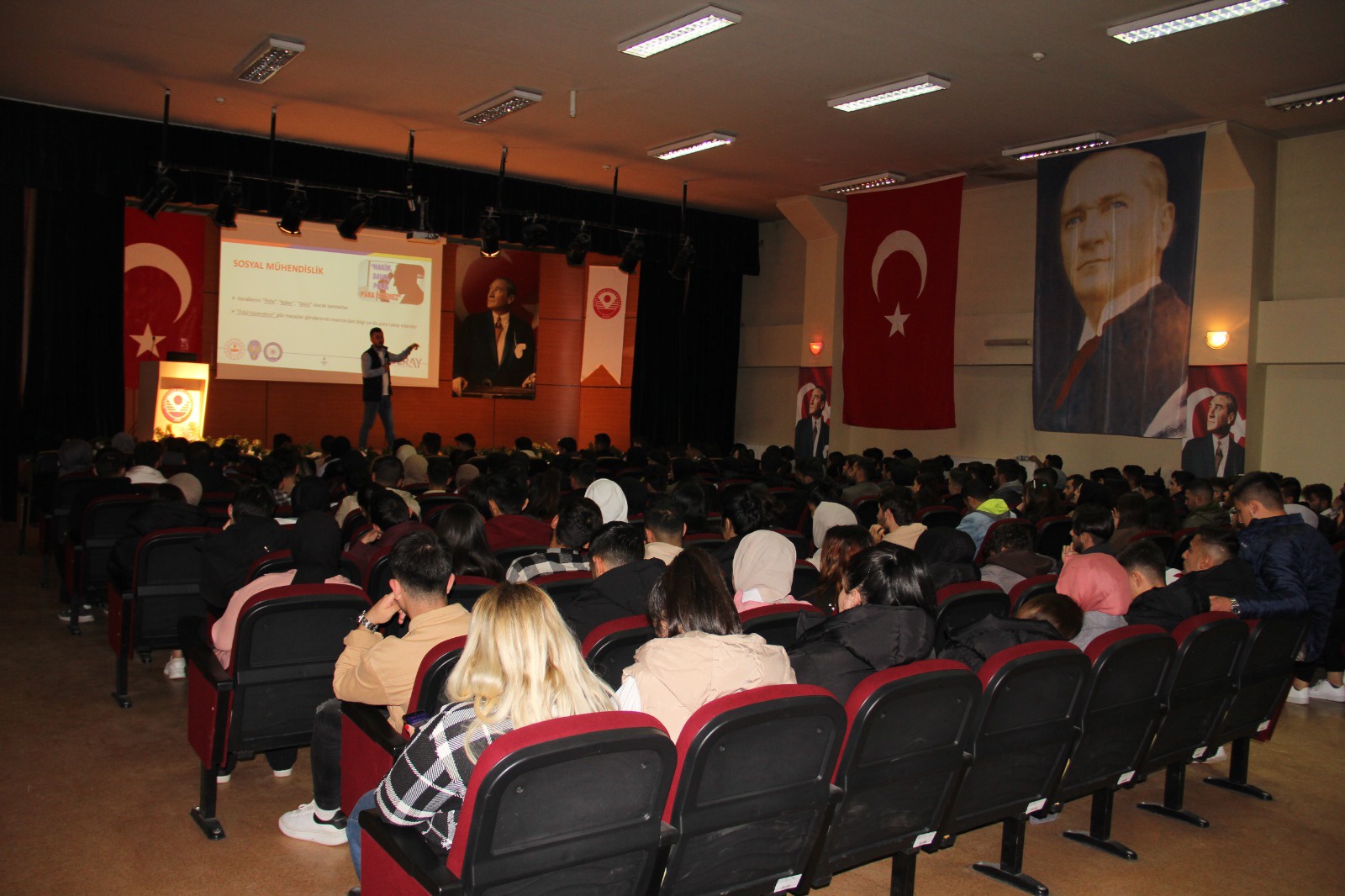 Üniversite öğrencilerine Siberay Farkındalık etkinliği 2