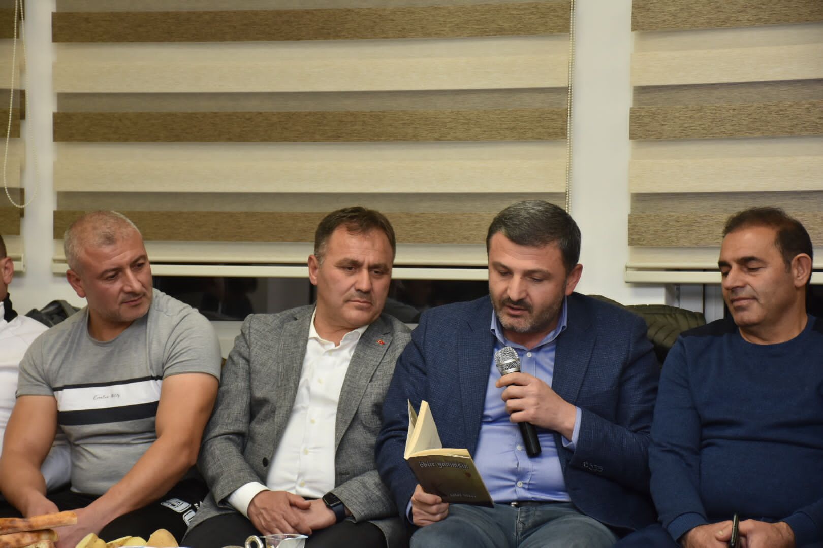 Yunus Emre bebek için Gümüşhane’ye gelen ünlü futbolculara Herfene programı düzenlendi 9