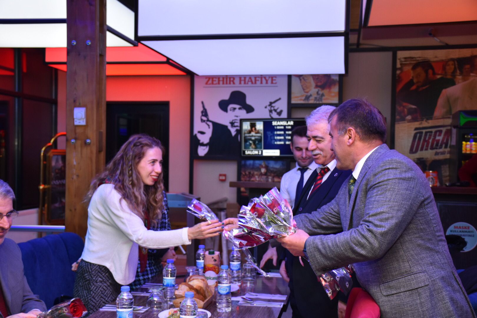 Öğretmenler yemekte buluştu 4