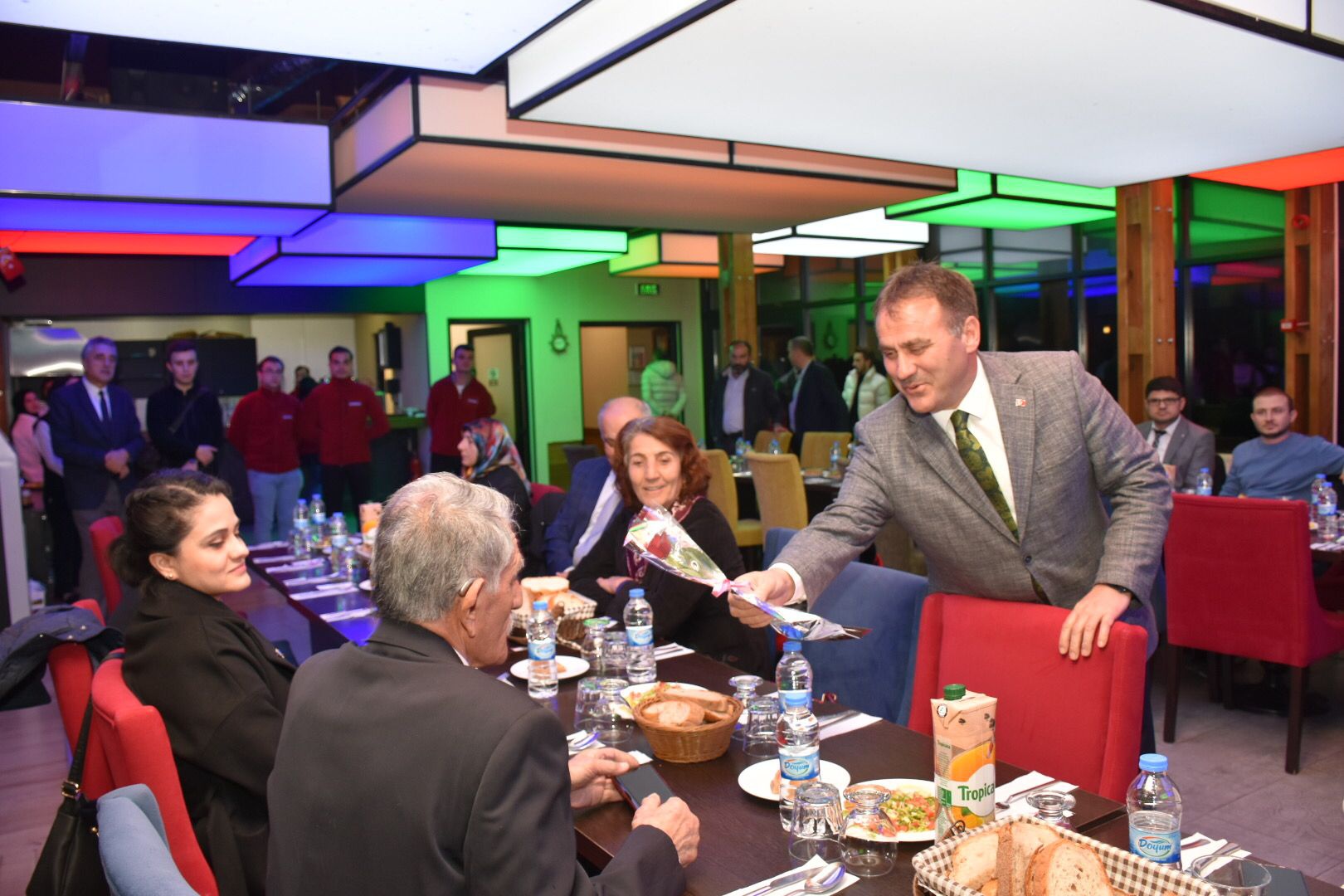 Öğretmenler yemekte buluştu 3