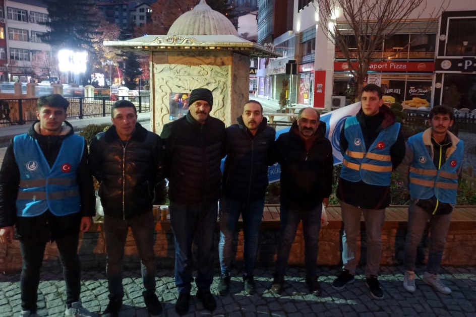 Ülkü Ocaklarından madencilere sıcak çorba ikramı 1