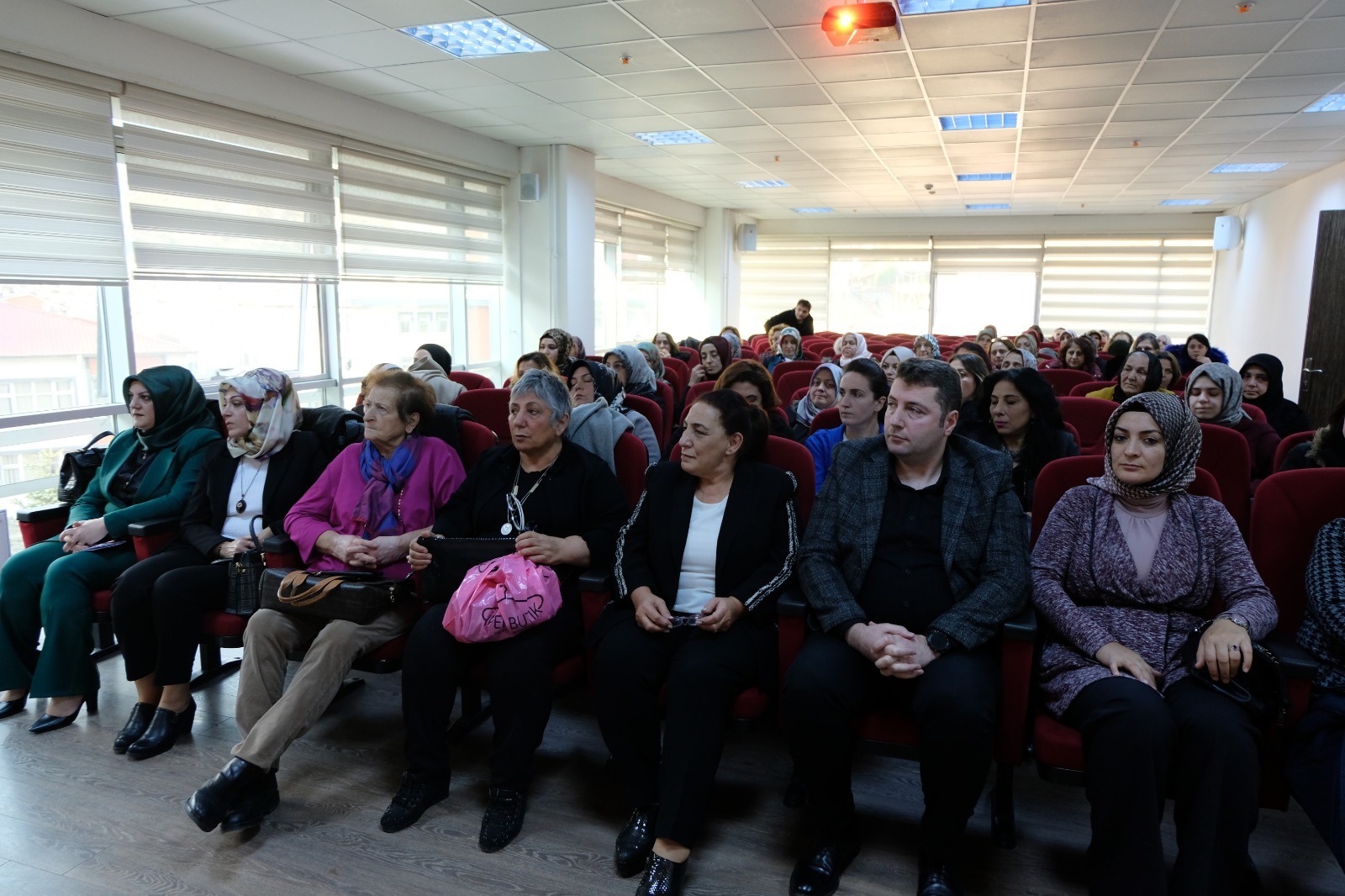 Kent Konseyi Kadın Meclisi’nin yeni başkanı Arzu Ay oldu 7