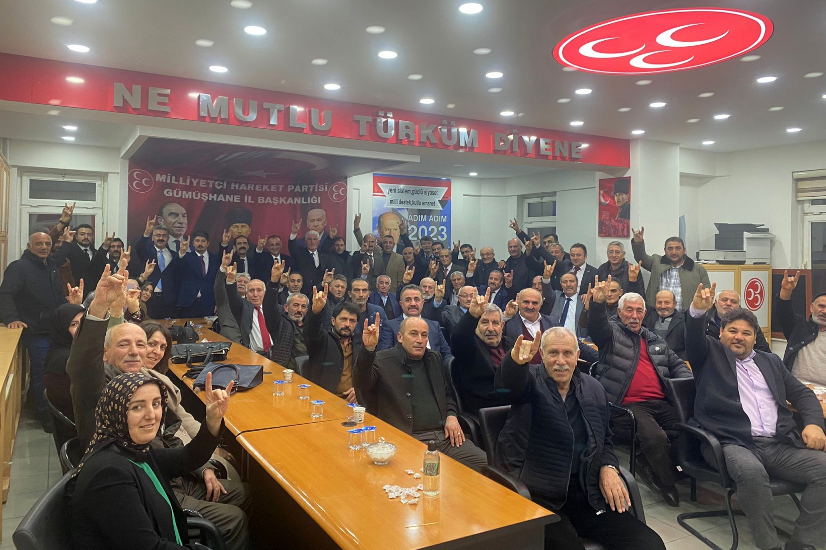 MHP’de devir teslim töreni yapıldı 2