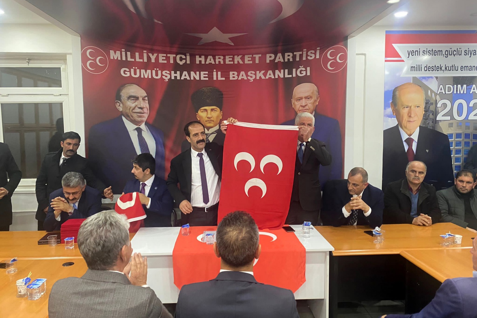 MHP’de devir teslim töreni yapıldı 3