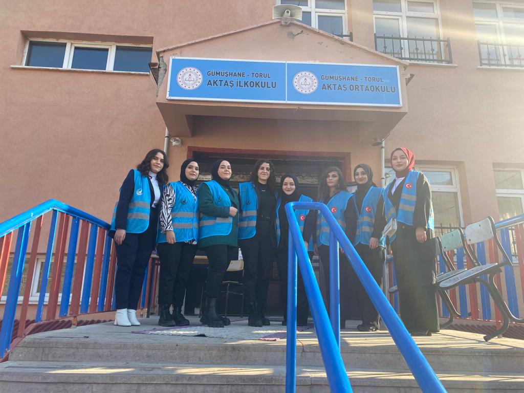 Asenalar köy okullarındaki çocukları unutmadı 4