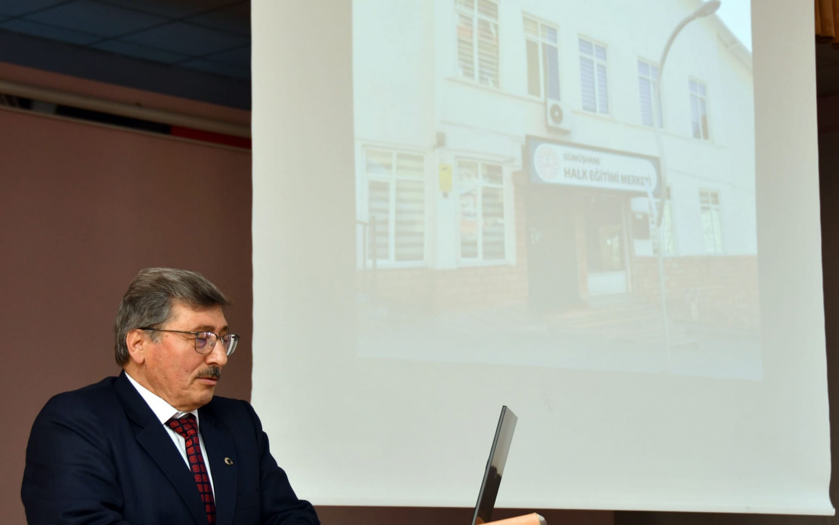 Halk Eğitimi Merkezi Müdürleri Toplantısı Yapıldı 10