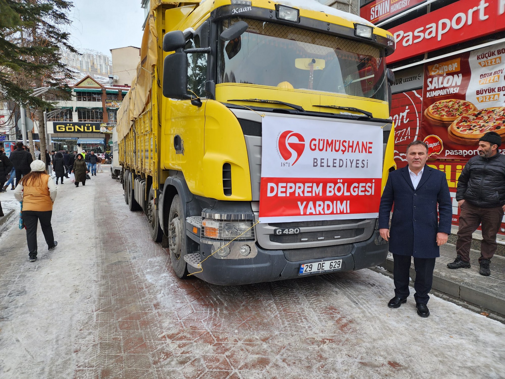 Gümüşhane Belediyesi 5 TIR yardım gönderdi 3