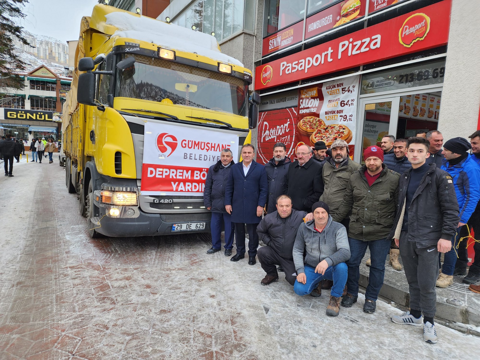 Gümüşhane Belediyesi 5 TIR yardım gönderdi 2