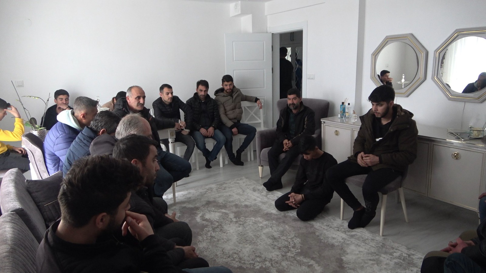 Gümüşhane’de köy halkı 35 depremzedeye kapılarını açtı 5