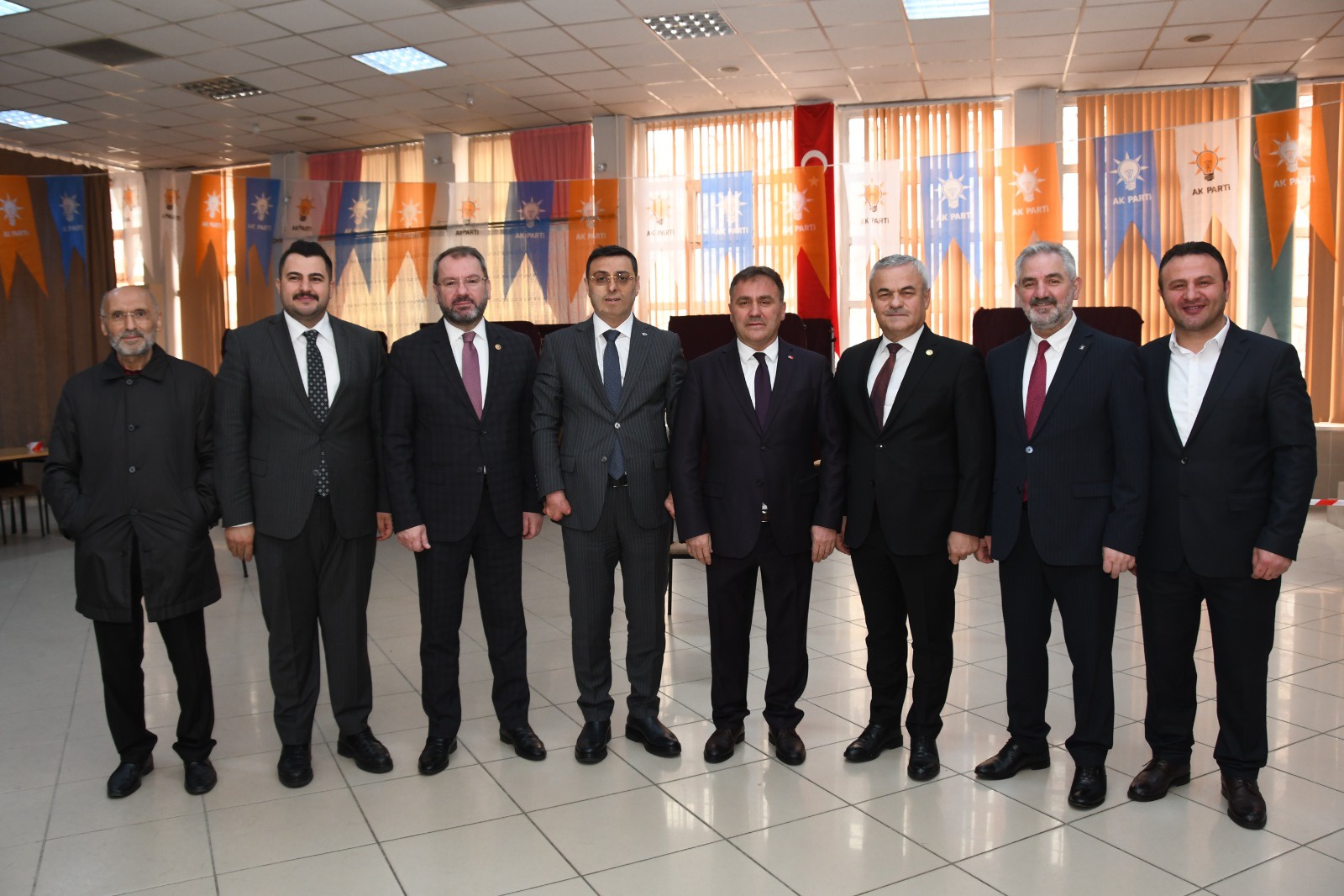 AK Parti’de temayül yoklaması yapıldı 3