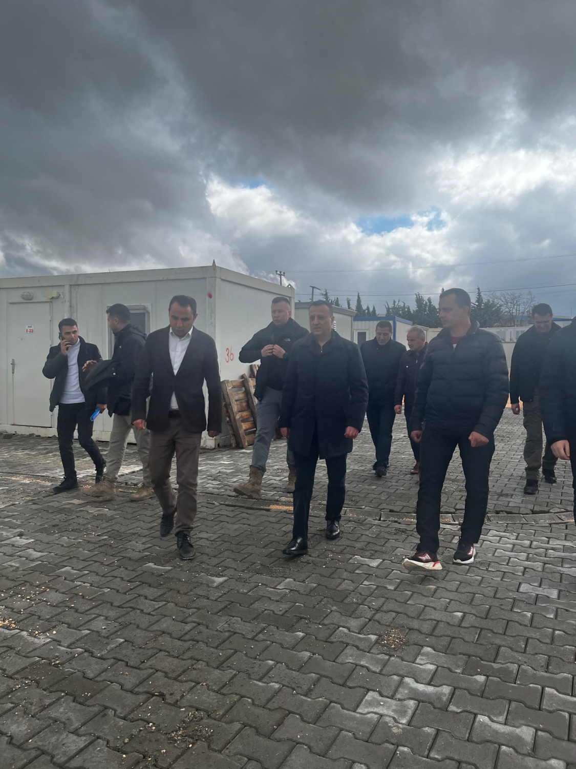 Vali Taşbilek deprem bölgesinde 2