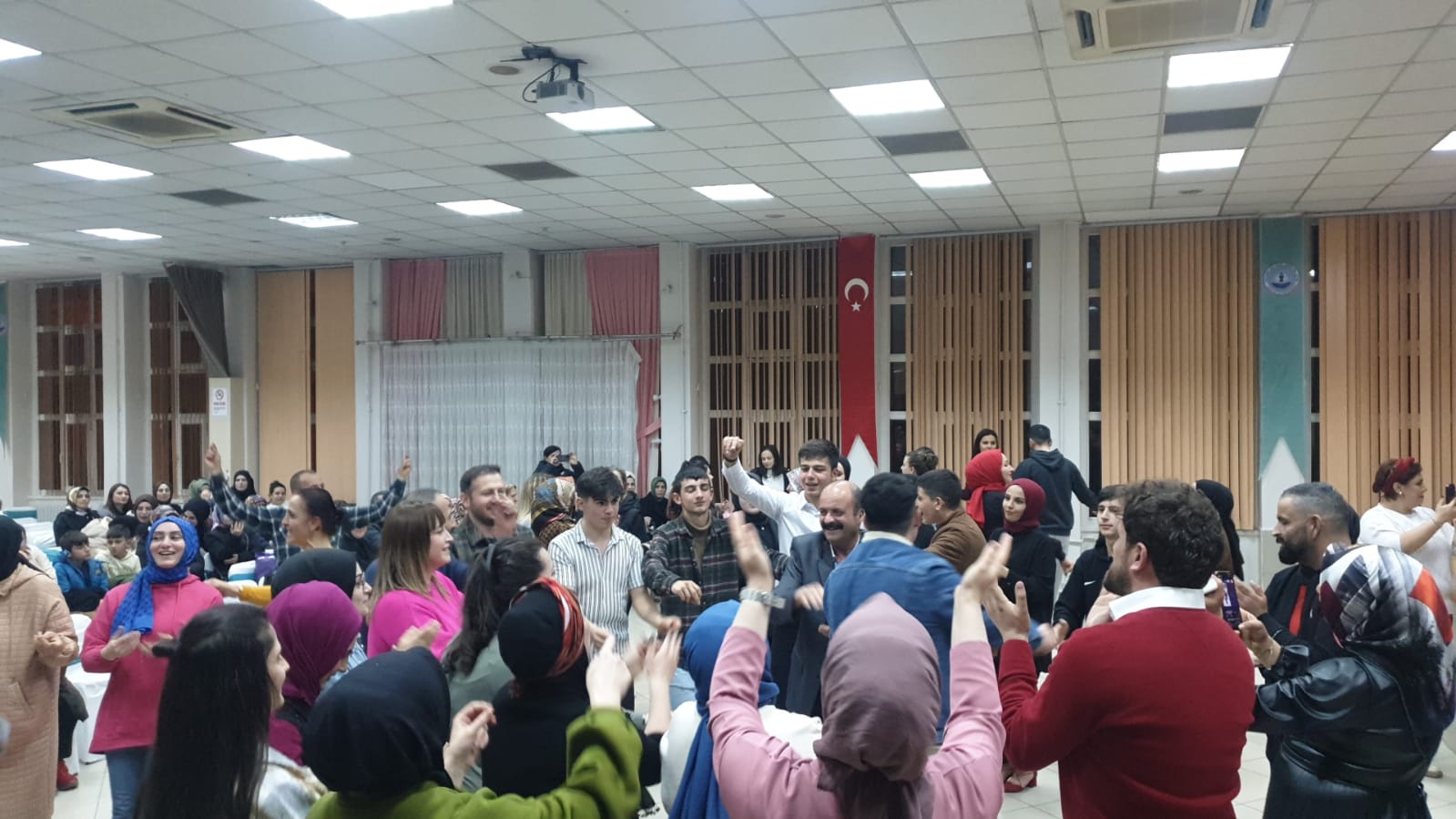 Balonlar Yunus Emre için uçuruldu 14