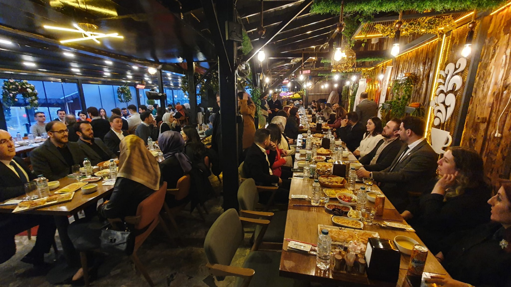 Hukuk camiası Baro’nun iftarında buluştu 3