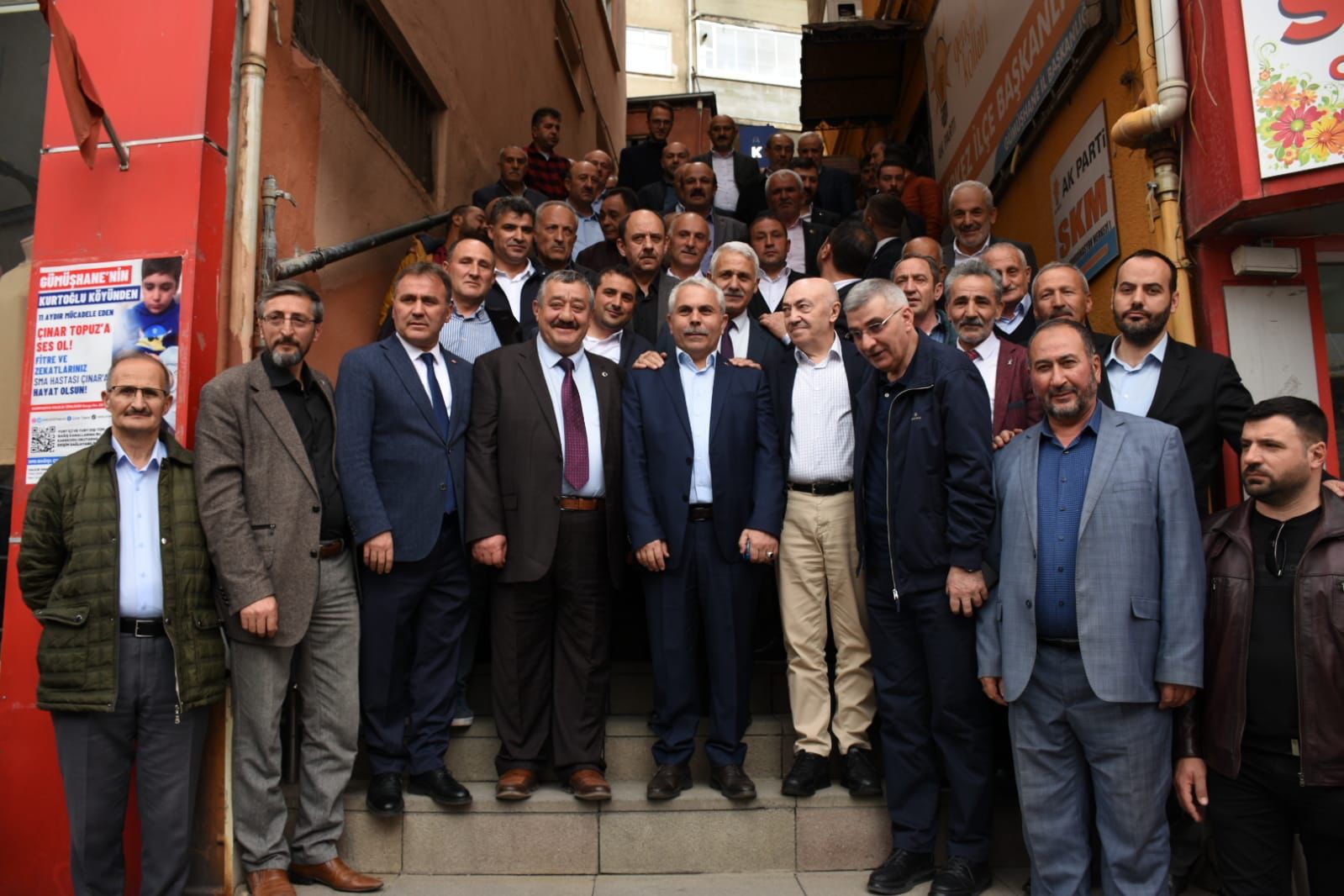 AK Parti teşkilatları bayramda kucaklaştı 3