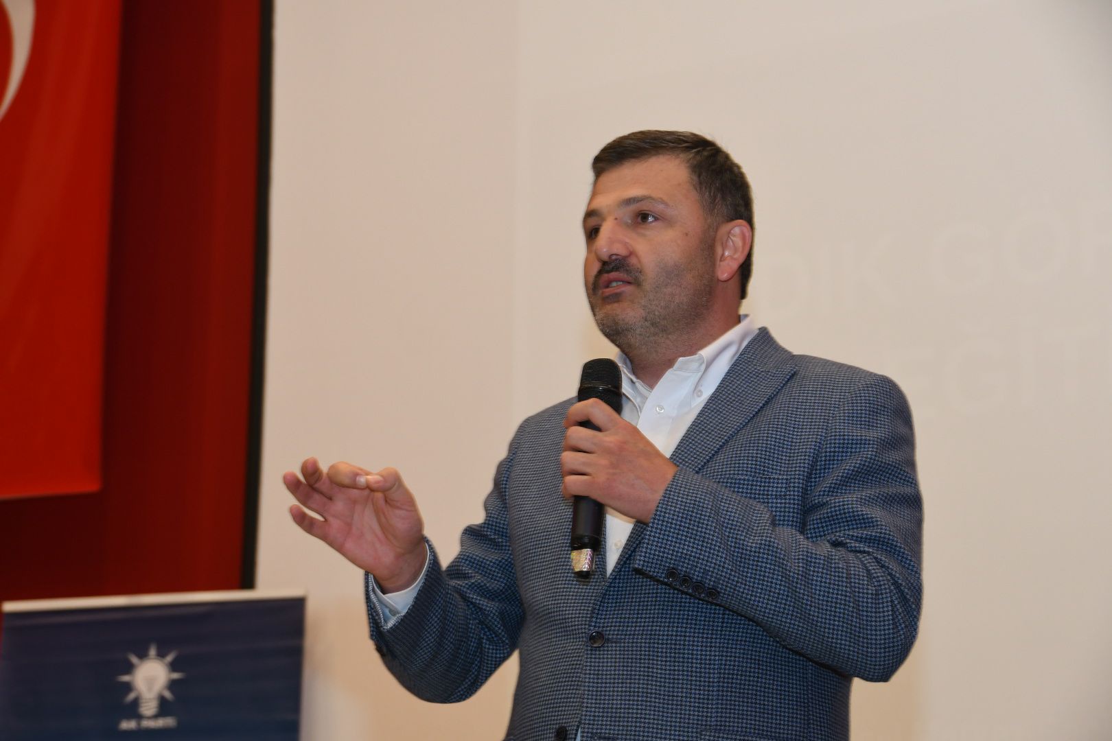 Çimen: AK Parti dolu dizgin zafere koşuyor 11