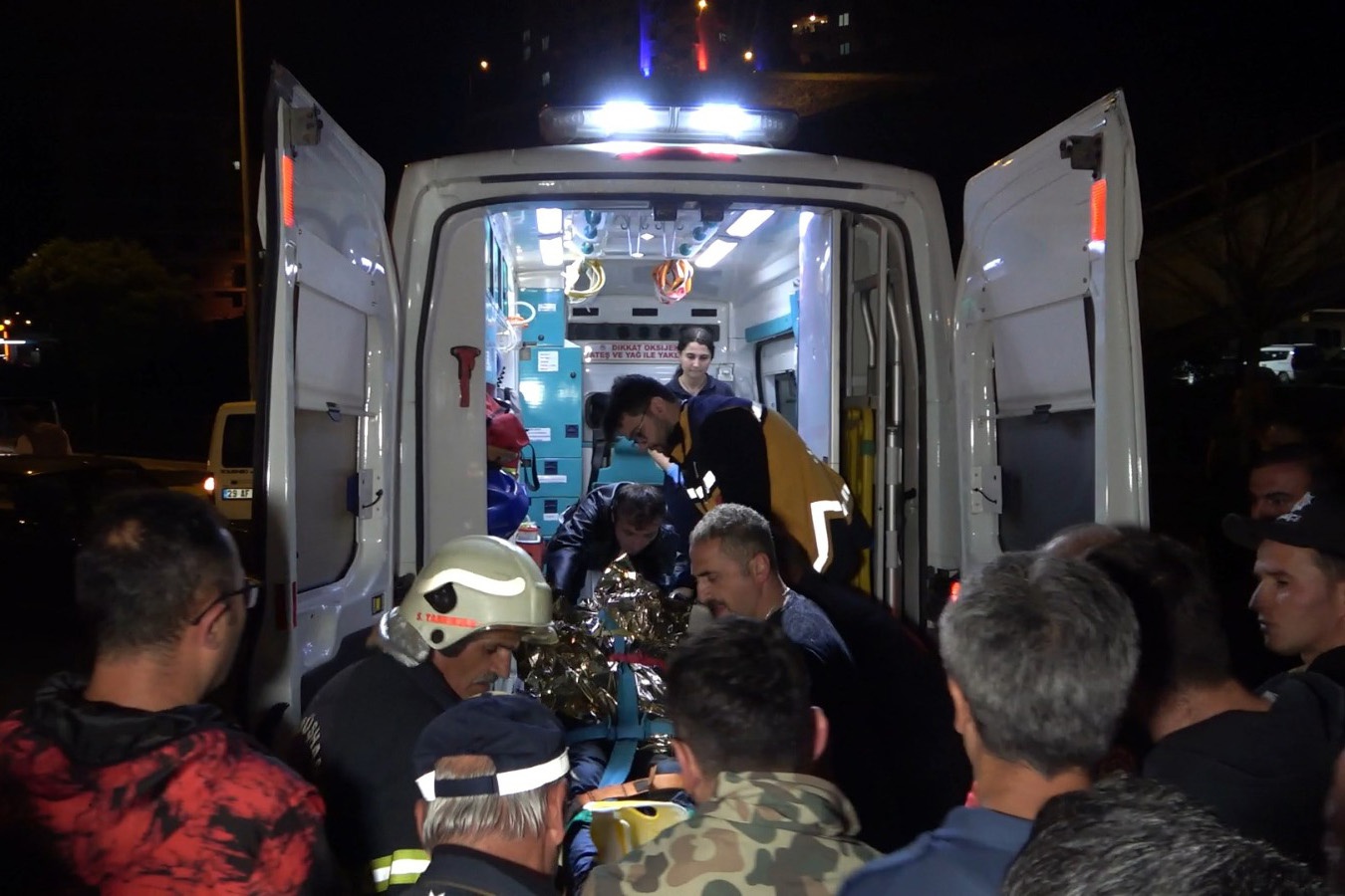 Harşit Çayına atlayan genci polis ekipleri kurtardı 5