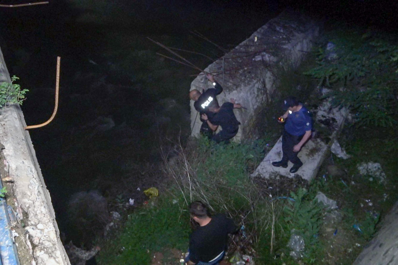 Harşit Çayına atlayan genci polis ekipleri kurtardı 7