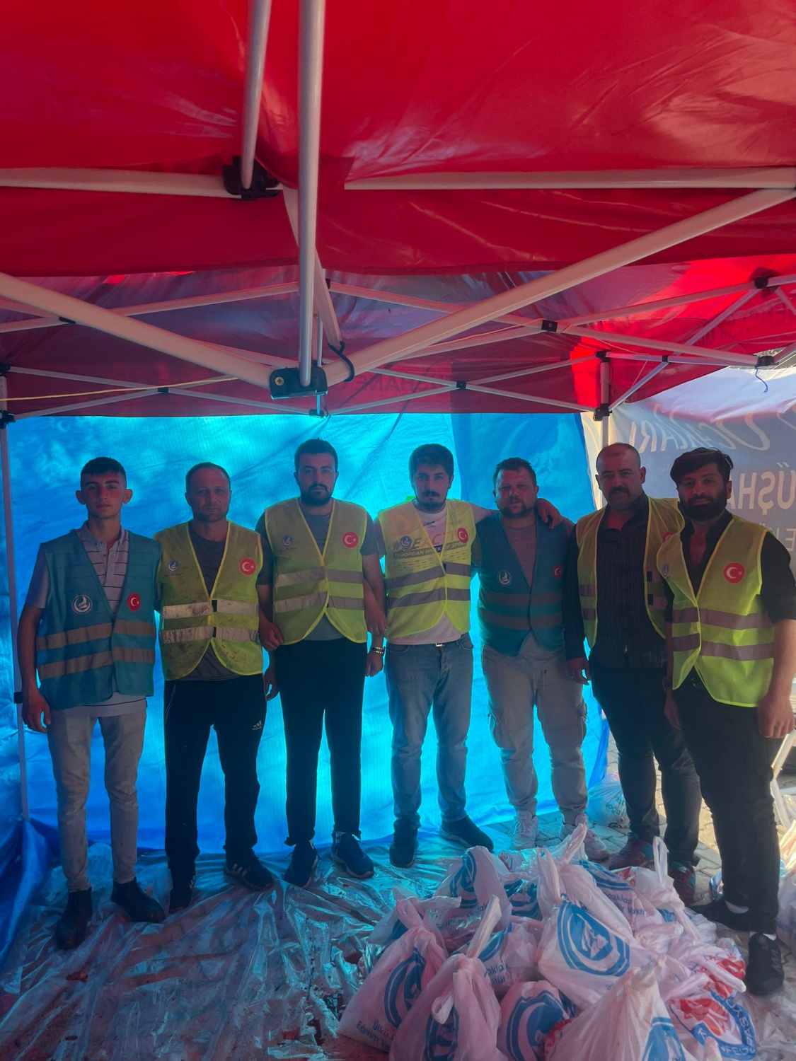 Ülkü Ocakları ihtiyaç sahipleri için 60 kurban kesti 8