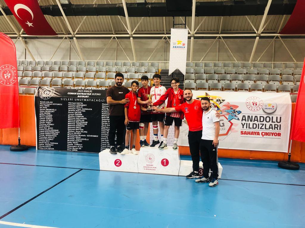 Badmintonda Türkiye çeyrek finallerindeyiz 12