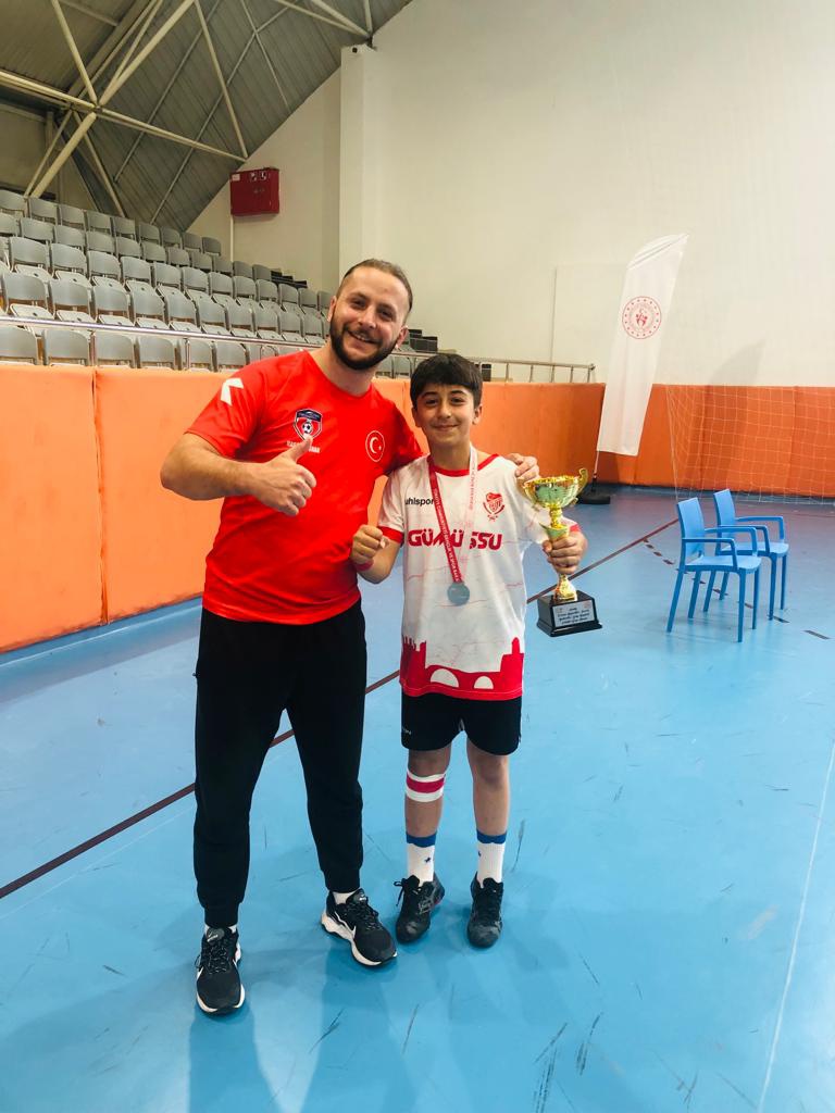 Badmintonda Türkiye çeyrek finallerindeyiz 17