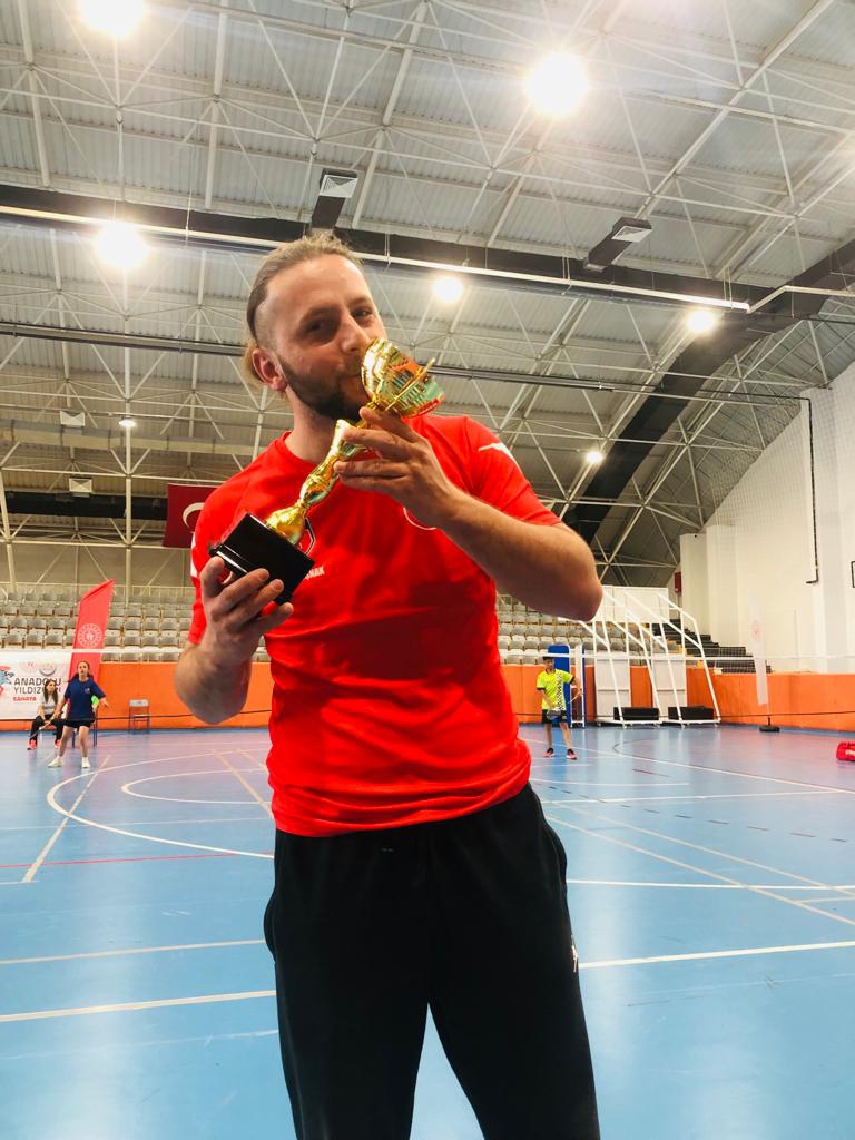 Badmintonda Türkiye çeyrek finallerindeyiz 8