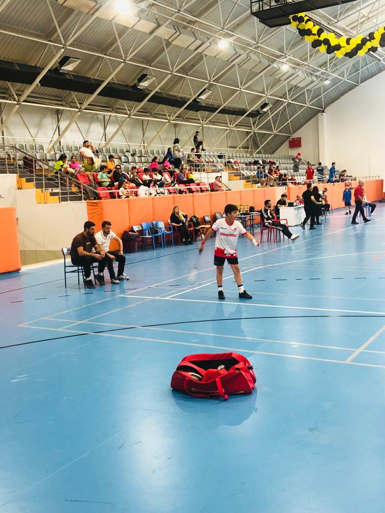 Badmintonda Türkiye çeyrek finallerindeyiz 15