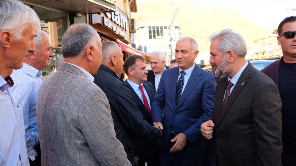 Ala: Sandıkta bulamadıklarını sokaktan umuyorlar 1