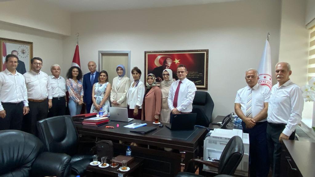 İki bakanlığın hukuk hizmetleri Gümüşhanelilere emanet 1