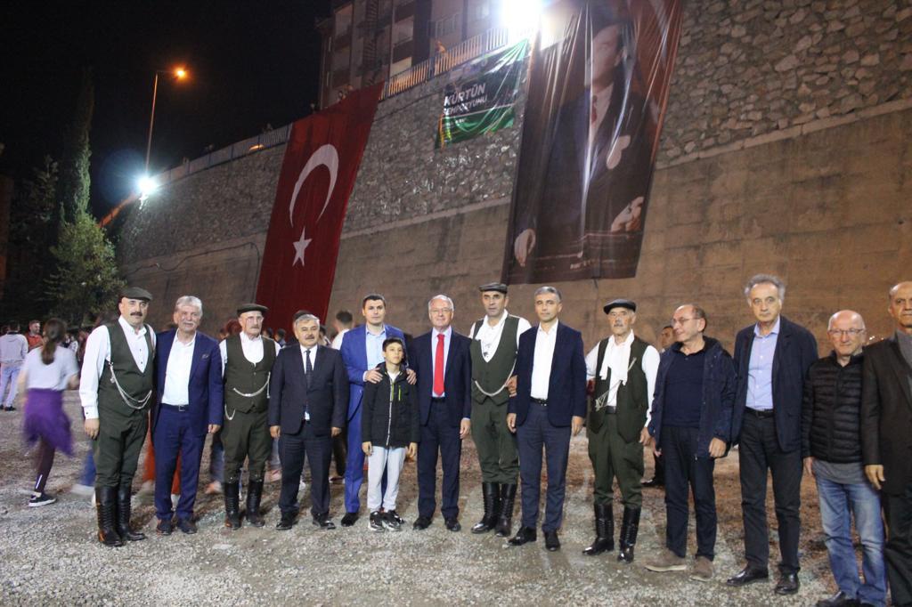 Kürtün sempozyumunun sonuç bildirgesi yayımlandı 8