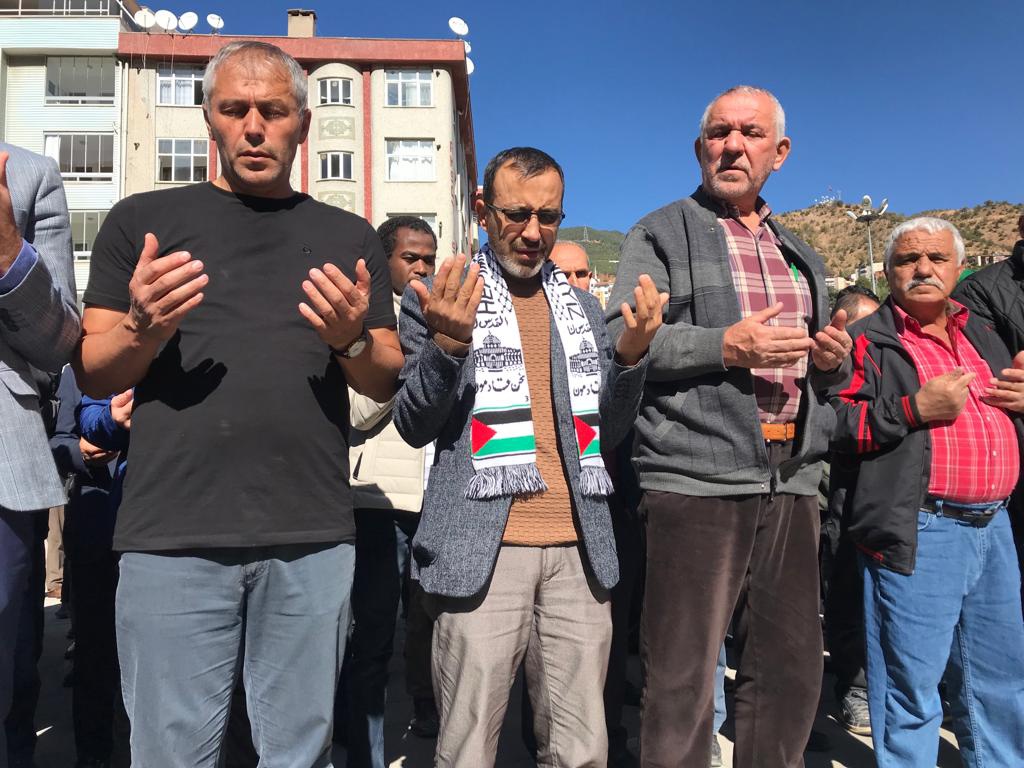 Gümüşhane Filistin için duada 7