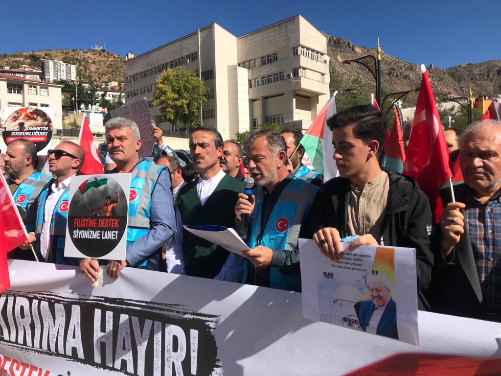 Gümüşhane’de Filistin’e destek yürüyüşü düzenlendi 2