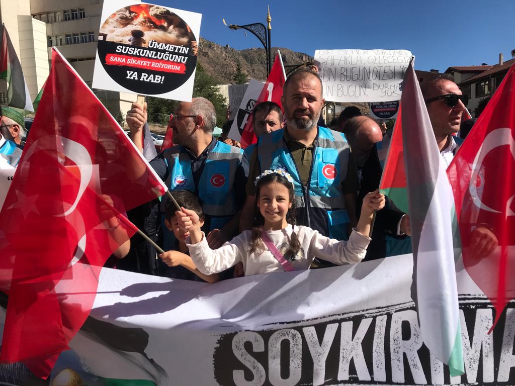 Gümüşhane’de Filistin’e destek yürüyüşü düzenlendi 5