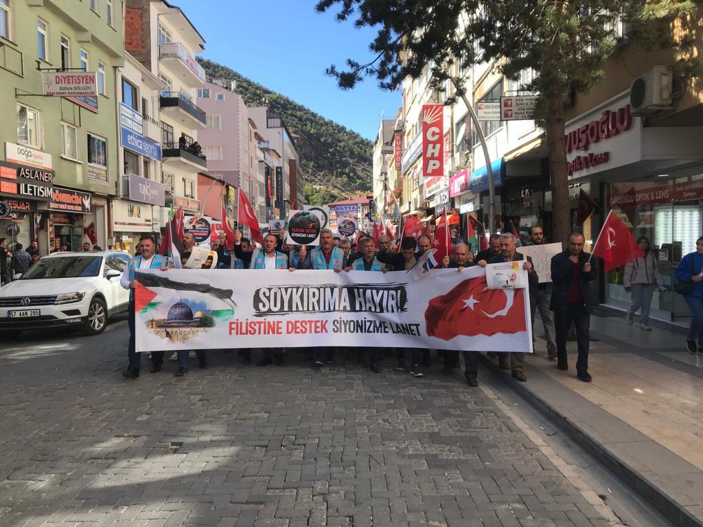 Gümüşhane’de Filistin’e destek yürüyüşü düzenlendi 4