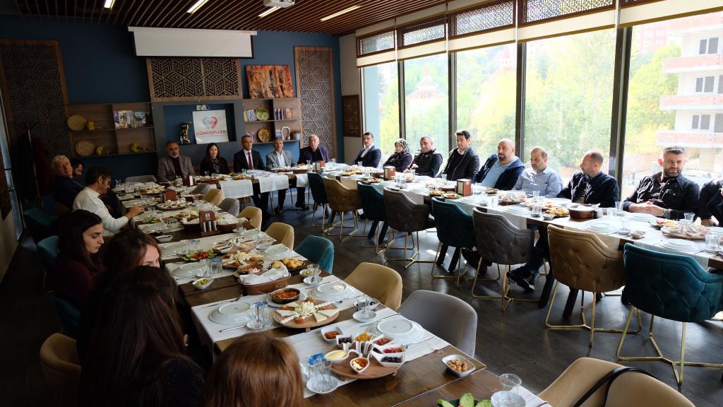 MHP’nin ilk aday adayı Bayrak oldu 4