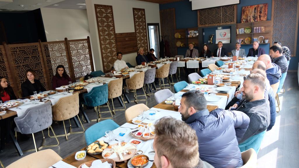 MHP’nin ilk aday adayı Bayrak oldu 6