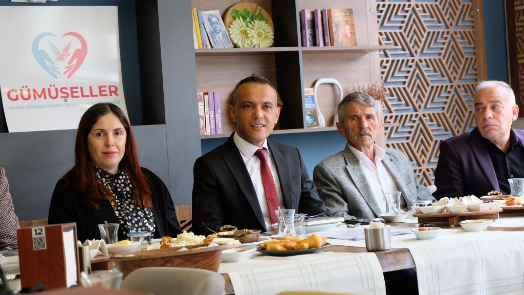 MHP’nin ilk aday adayı Bayrak oldu 3