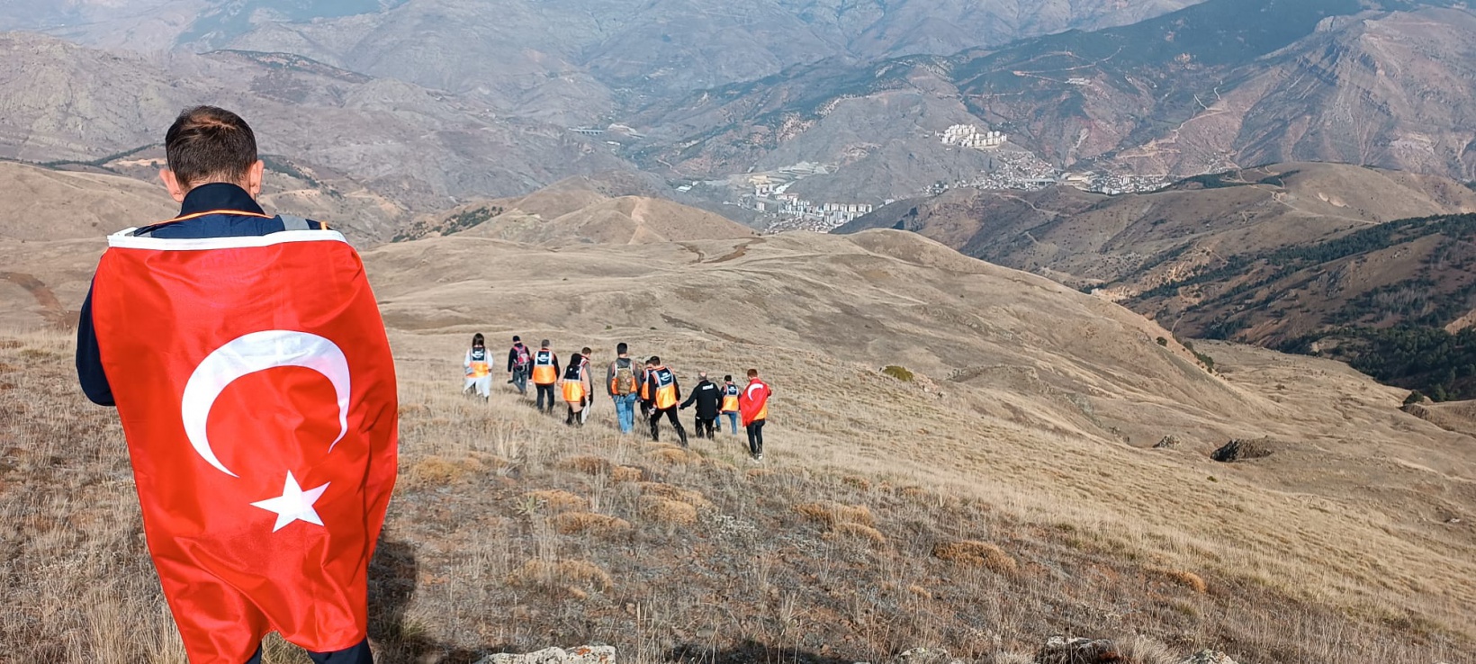 AFAD gönüllülerinden 100.yıl yürüyüşü 11